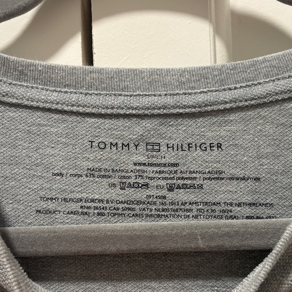 Tommy Hilfiger Gray Short Sleeve Tee - Picture 3 of 6